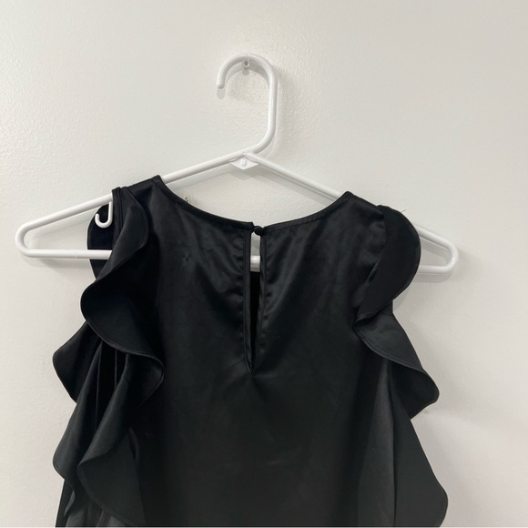 Line & Dot Blouse - Picture 3 of 7